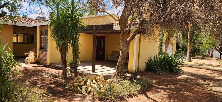 4 Bedroom Property for Sale in Oosterville Northern Cape